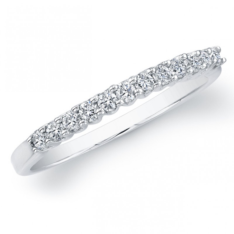 18k White Gold Diamond Prong Wedding Band