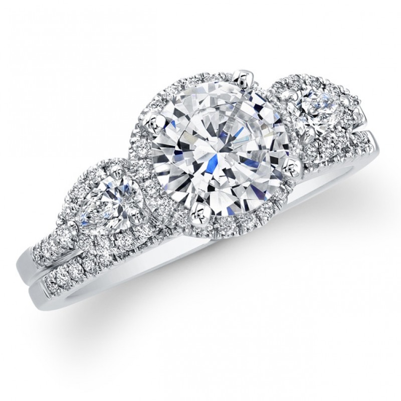 18k White Gold Diamond Three Stone Engagement Ring Set