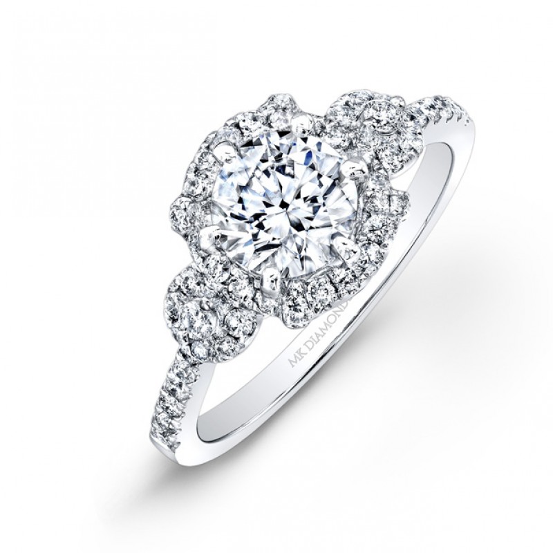 14k White Gold Diamond Halo Engagement Ring
