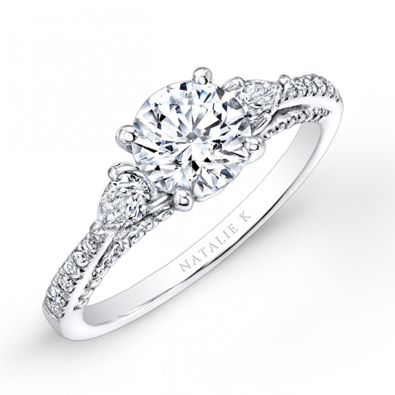 18k White Gold Three Stone Diamond Engagement Ring with Pear Shaped Side Stones